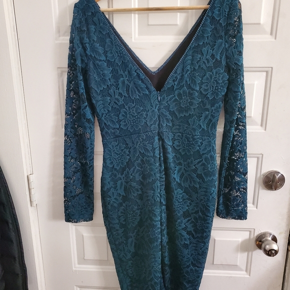 le château green lace dress - Picture 2 of 2